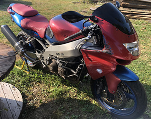 Mootoratas kawasaki zx9r ninja (4 foto / 8)