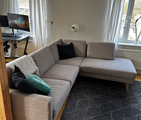 Серый мягкий диван