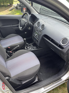 Ford Fusion Facelift 2012 (9 foto / 15)