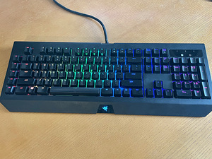 Razer Blackwidow Chroma v2 (1 фото из 3)