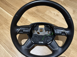 Руль Audi A3 (4 фото из 7)