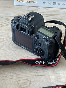 Canon 6D kere + aku ja akulaadija (6 foto / 6)
