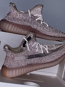 Adidas Yeezy (3 фото из 5)