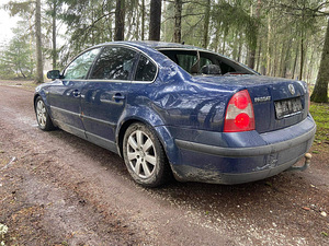Passat 1.9 74kw (3 foto / 6)