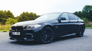 BMW 530d Shadow-line Xdrive (1 foto / 10)