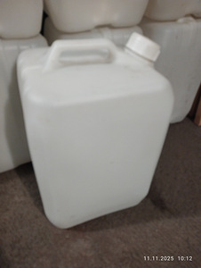 30 l paksud kanistrid. (5 foto / 5)