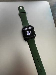 Apple Watch Series 7 GPS 45mm Green (1 foto / 2)