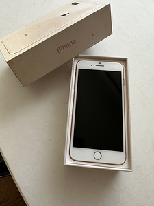iPhone 8 Plus 64GB Rose Gold (1 foto / 5)
