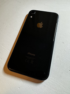 iPhone XR 64GB Black (4 foto / 4)