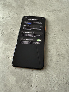 iPhone11 Pro Max 256GB Gold (4 foto / 4)