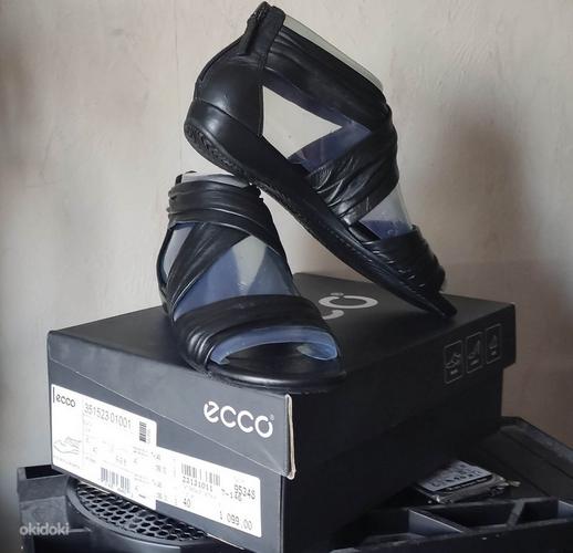 Ilusad ECCO naiste sandaalid suurus 40 (фото #3)