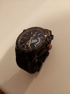 Часы TAG Heuer (2 фото из 3)