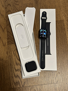 Apple Watch Series 7 – 45mm • koos karbiga (2 foto / 5)