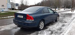 Volvo S60 2,4 124kw 01 (2 foto / 5)