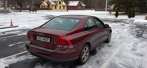 VOLVO S60 D-5 2.4 R5 TURBODIISEL 120kW 2005 (2 foto / 8)