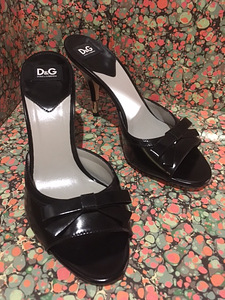 Dolce & Gabbana uued kingad, suurus 35