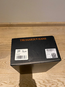 Trussardi Jeans naiste jalanõud UUED (4 foto / 4)