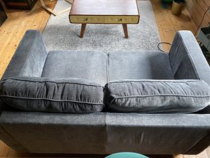 Supermugav tumehall 2-inimese diivan / Super comfortable dar (4 foto / 6)