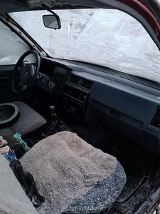 Nissan King Cab (4 фото из 12)