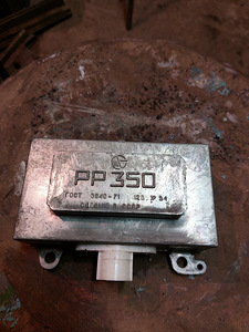 Продается реле регулятор РР-350 (2 фото из 2)