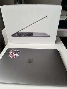 MacBook Pro 13 (2018) Intel Core i5/8GB/500GB (2 foto / 2)