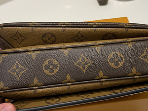 Сумка через плечо Louis Vuitton (3 фото из 9)