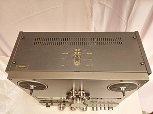 Technics RS-1500U 2-sageduslik bobiinimängija (9 foto / 10)