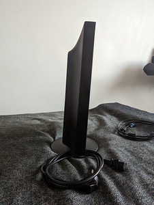 LG FLATRON W1934S, 19'', 1440x900, VGA (4 foto / 4)