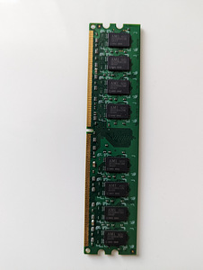 Denveiss lauaarvuti + RAM 2GB (8 foto / 8)