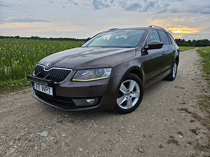 Skoda Octavia 1.6 77kw automaat 4L/100km diisel (1 foto / 15)