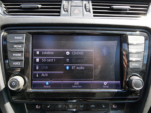 Škoda Octavia Combi 1,6TDI 77kw 7DSG (14 foto / 15)
