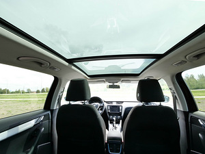 Škoda Octavia Combi 1,6TDI 77kw 7DSG (5 foto / 15)