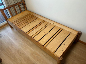 Puidust käsitöö voodi puitvoodi (5 foto / 7)