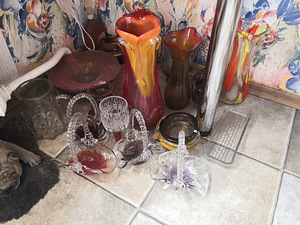 Tarbeklaas стеклянные вазы и т.д.! Целые!