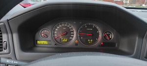 Volvo V70 2007.a. D5 (8 foto / 9)