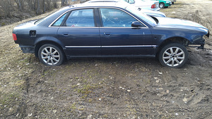 Audi a8 d2 4.2 kere ja silla osad (1 foto / 3)