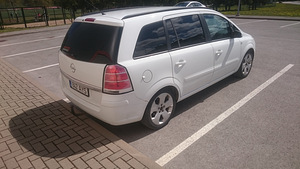 Opel zafira 1.9 cdti автомат (2 фото из 4)