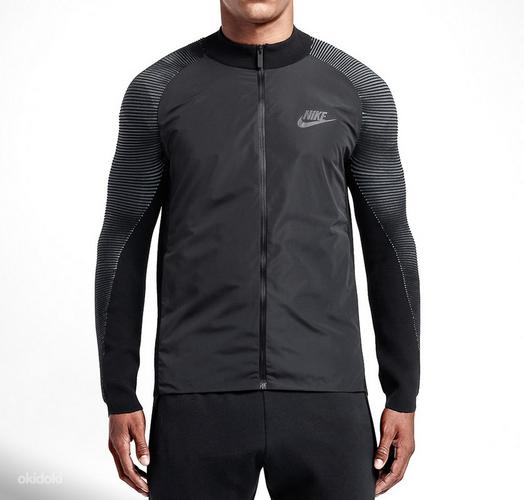 Nike Tech Knit Dynamic Reveal Varsity Jacket (foto #1)