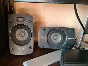 Logitech Z906 5.1 arvutikõlarid (4 foto / 10)