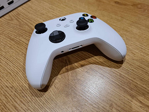 Microsoft Xbox Series S 512GB (3 foto / 7)