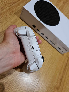 Microsoft Xbox Series S 512GB (4 foto / 7)
