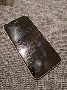 iPhone SE 2020 64gb (5 foto / 7)