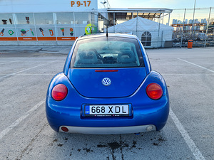Volkswagen New Beetle (10 foto / 14)