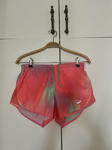 Spordipüksid (1 foto / 4)