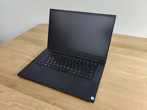 Razer Blade 15 (2 фото из 3)