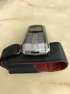 VERTU FERRARI (8 foto / 8)