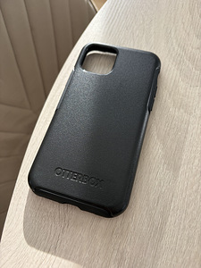 iPhone 11 Pro OtterBox Symmetry ümbris (1 foto / 4)