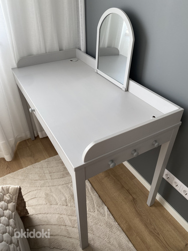 Ikea hall Smyga kirjutuslaud peegliga