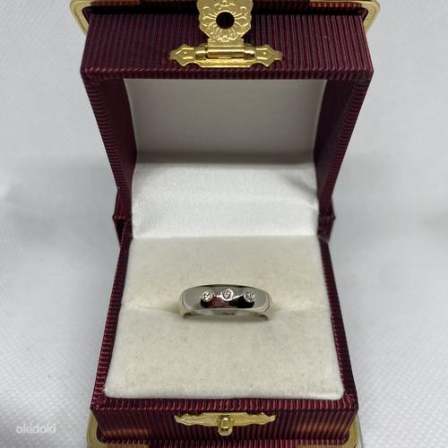 Kuldne abielusõrmus teemantidega (foto #1)