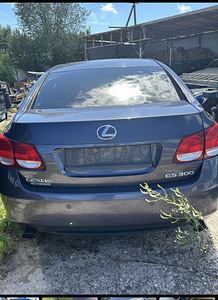 Lexus GS 300 (2 фото из 2)